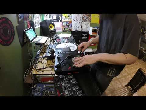 #pt01scratch  Warming up for the Next Video! Pt01 Scratch Cuts!