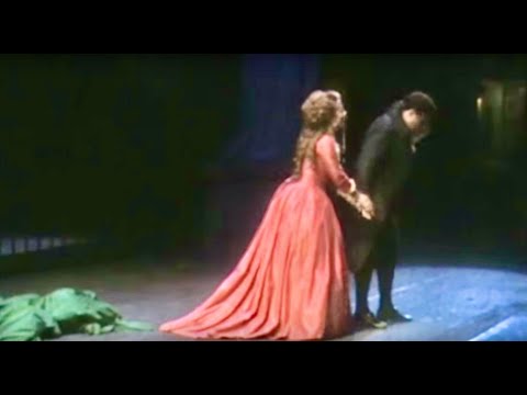 Massenet: Manon - Saint Sulpice Scene, Lyubov Petrova & Valter Borin / Любовь Петрова/ Массне  Манон