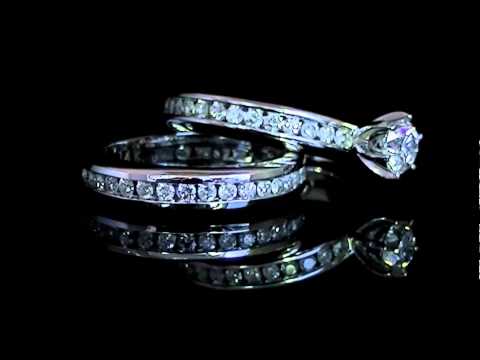 1.70 CT T.W. VS2 G ROUND CUT DIAMOND RING & BAND SET IN 14K WHITE GOLD