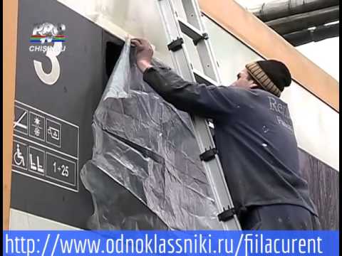 Momentul izbucnirii flacarilor in trenul european. Mecanicul, nici gand sa actioneze.