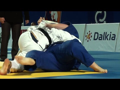 women judo osaekomi 34