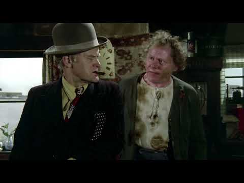 Olsen-banden går amok (1973) - Enten bliver de pilsnere her i huset, eller også går jeg! (Harry)