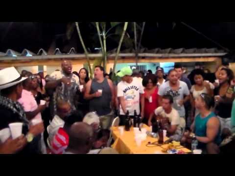 TIA DOCA ACÚSTICO 11/05/2013 HDV0144