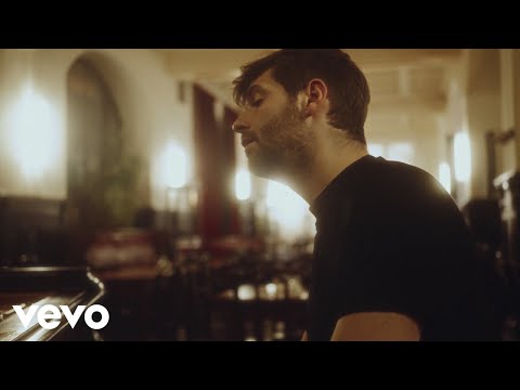 Florian Christl - Lullaby (Official Video)
