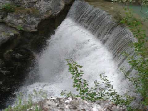 Črlena zemljice   - Samanta Furlanić