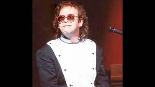 Elton John - Wrap Her Up (Live At Wembley Arena 12/14/1985)