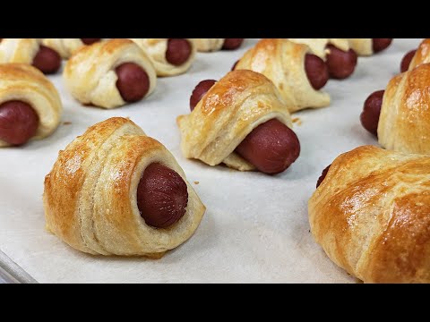 PIGS IN A BLANKET | Easy Mini Crescent Dogs Recipe