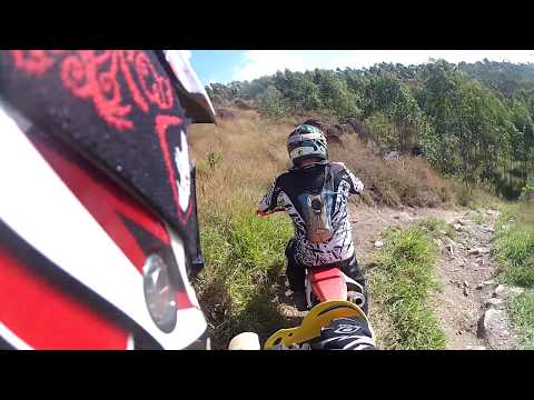 Trilha de Motocross - filmei com a minha GoPro no capacete
