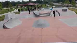preview picture of video 'Tour of skatepark in Discovery Park in Wheat Ridge, CO'