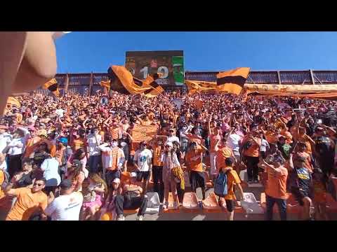 "AGUANTE LA FIEL HINCHADA DEL ZORRO!" Barra: Huracan Naranja • Club: Cobreloa • País: Chile