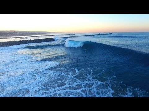 Pumping surf at The Wedge