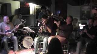 MR. DIXIE JAZZ BAND - Mahogany Hall Stomp (A Coruña, BâBâ Bar 6.10.12) [HD]