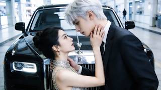 7年婚姻換來的卻是他卻出軌白月光，連女兒都偏向小三嫌棄她，她徹底死心簽下離婚協議，轉身恢復豪門千金身份，得知她真實身份后，渣男腸子都悔青了#短劇#虐戀#追妻火葬场