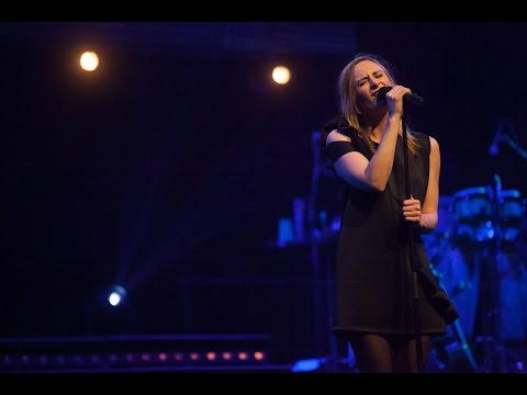 Hooverphonic - Mad About You (live 2016) - Geike reunited for just one performance