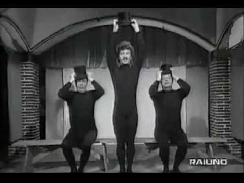 Die Moritat von Mackie Messer (da "Noi no", 1977)