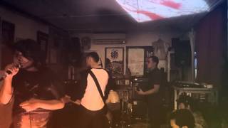 Making Waves 2015 live @Straits Records