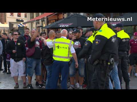 ME haalt supporters Sparta Praag in Zwolle uit restaurant