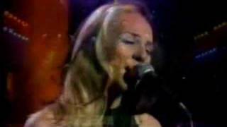 Monica Naranjo - Hoy con Daniela - Llorando bajo la lluvia