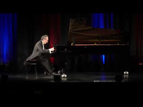 Leopoldo Lipstein plays Albéniz: "Castilla" from Suite Española