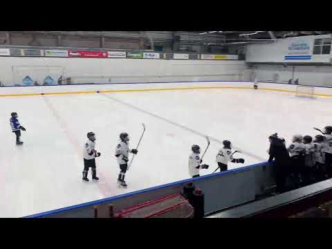 JYP U11 (2011) 23.4.2022 klo 18:00, Myyrmäki,  AAA KJT Blue - JYP Panthers