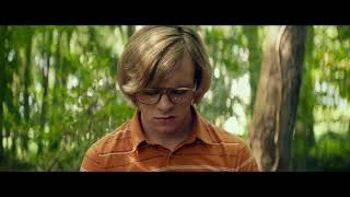 Video trailer för My Friend Dahmer