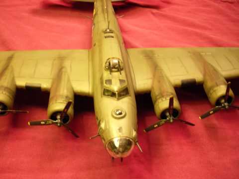 Monogram B 17 G "Mount`N Ride" in 1/48