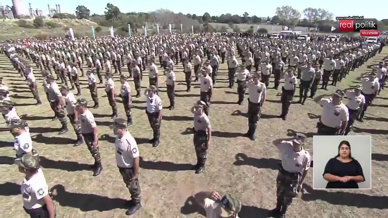 Kicillof participó del acto de egreso de oficiales de la especialidad rural en Olavarría
