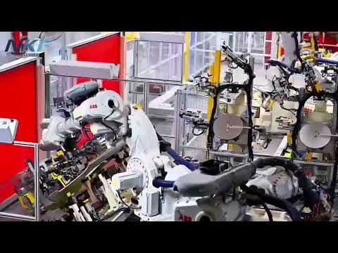 🤖ABB robots are used for the automated handling and spot welding of automotive parts.