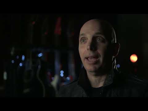 Joe Satriani discusses his thoughts on Ritchie Blackmore's guitar playing