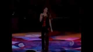 Thalia - Dicen Por Ahi (Scene Performance)