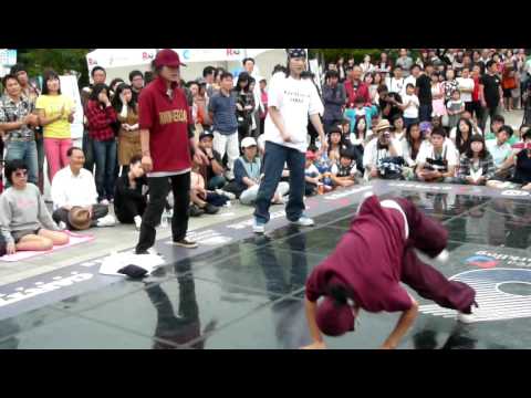 [R-16] Battle of the Year Int. 2009 We-B*Girlz 2 on 2 Battle