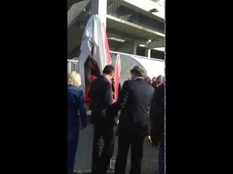 Enthüllung der Heinz Flohe Skulptur