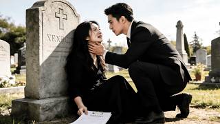 Toen haar geliefde Bai Yueguang zei: "Ik ben terug," besefte ze dat haar tienjarige huwelijk niets anders dan een schijnvertoning was geweest. Nadat ze hoorde van haar terminale ziekte, vertrok ze in wanhoop. Maar nadat ze volledig verdwenen was, werd hij verteerd door wroeging.#KortDrama#Sadomas#Vrouw-achter-misdaad-aan-het-veld