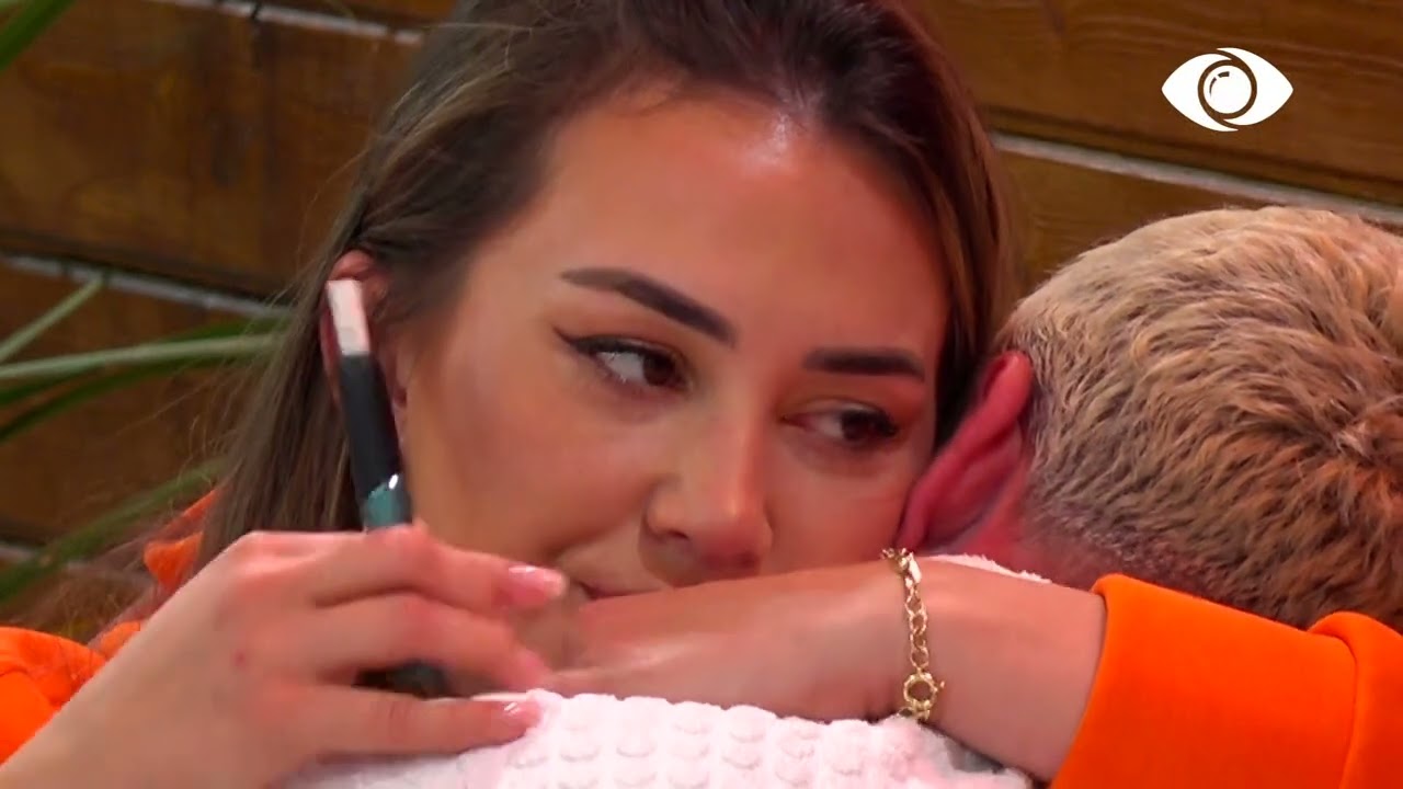 Pajtohet Luizi dhe Kiara, puthje e përqafime mes çiftit