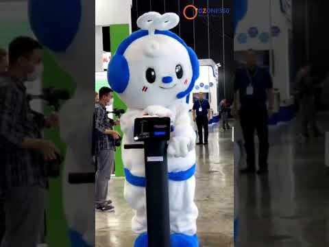 Mascot PATA กับหุ่นยนต์ Pudu T300 วิ่งโชว์สุดน่ารักในงาน THECA 2025 Mascot PATA กับหุ่นยนต์ Pudu T300 วิ่งโชว์สุดน่ารักในงาน THECA 2025