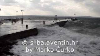 preview picture of video 'Insel Silba, Kroatien - Wellen nach dem Gewitter'