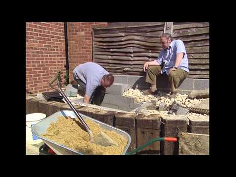 Mark Found - The Garden Railway - Prog. 3 - Water Features.mp4