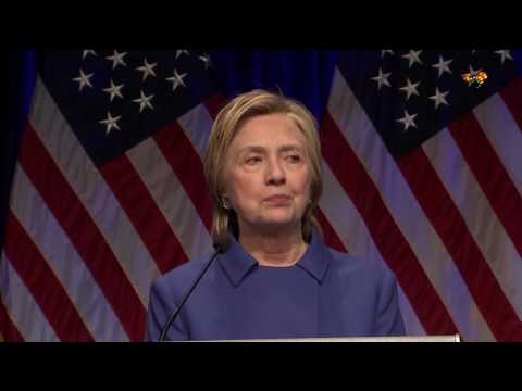 Clintons första offentliga framträdande efter valförlusten