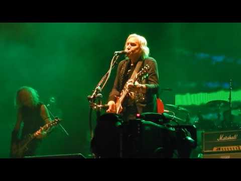 Rocky Mountain Way - Joe Walsh with Ringo Starr!!!  LA Forum 5/20/16 One Hell of a Night Tour