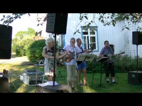 Black Pointin våffelkväll vid Västra husby församlingshem den 23 juli 2014