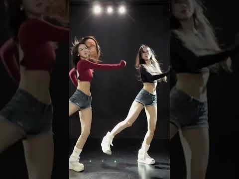 New Year's Eve dinner - HOTWAVE #dance cover