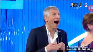 Une choriste de N&#39;oubliez pas les paroles dévoile un sein, Nagui : &quot;Merci pour ce moment de bonheur&quot;