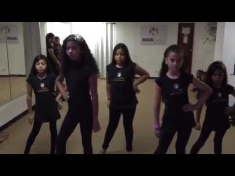 Pasarela en  Escuela de Modelos Mundocasting