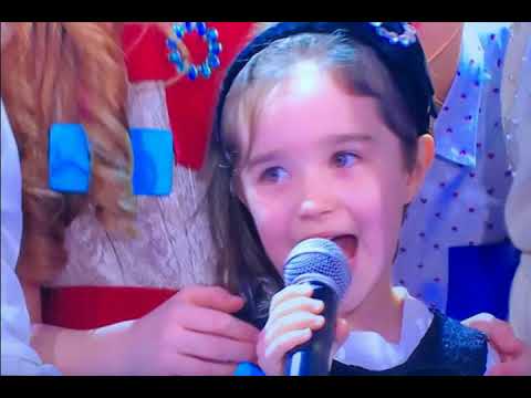 Nicole Marzaroli canta "Natale Gioioso"