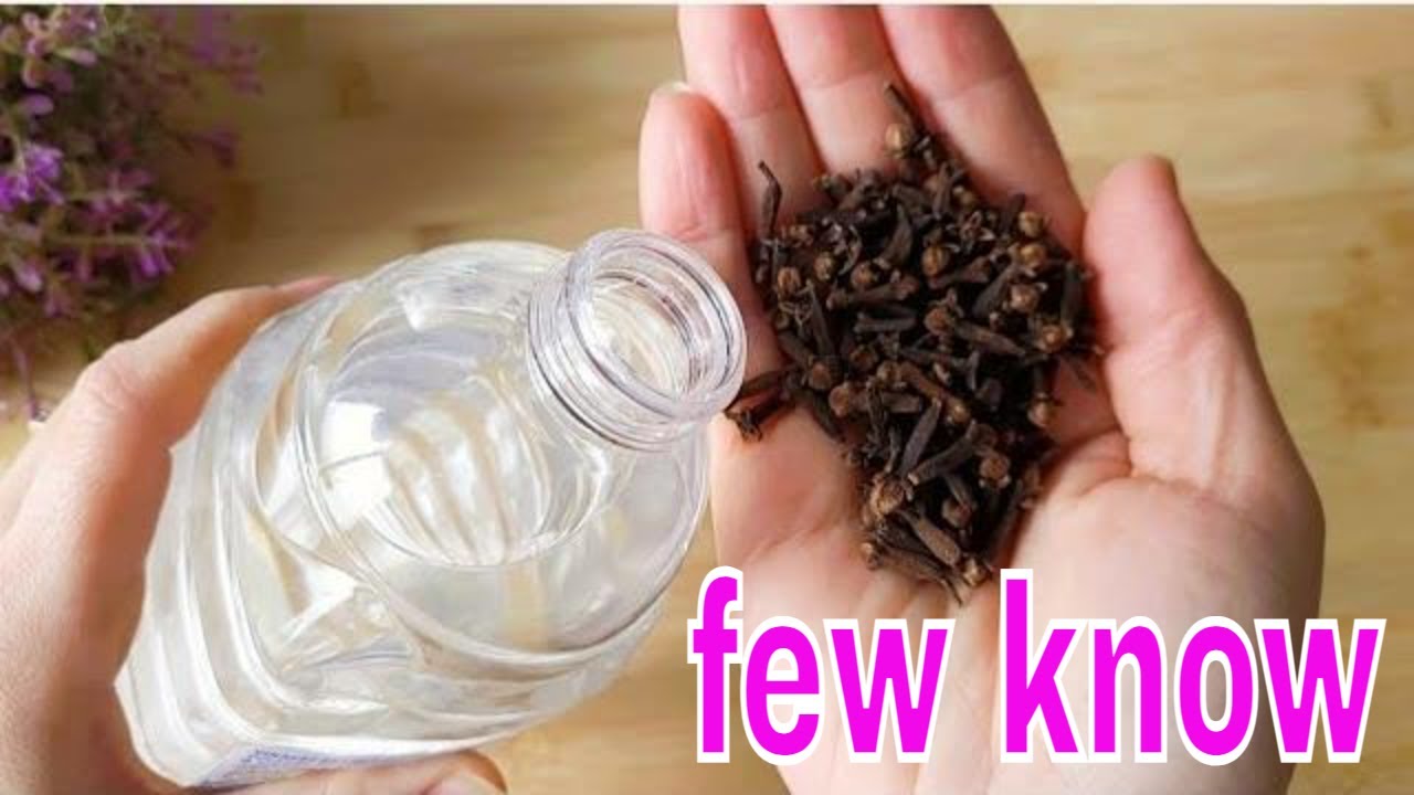 I put cloves in the white vinegar  and the final result was incredible