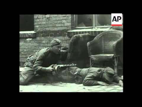 Exhibition celebrates the iconic war images of Yevgeni Khaldei