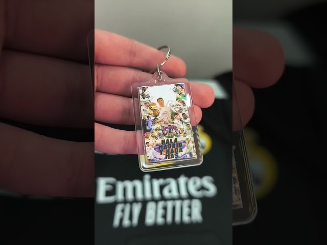 Vídeo relacionado con Genérico Llaveros de Fútbol, Llavero de Cristal, Deportivos, para Coches, Mochilas, Fans de Futbol, Regalos de Cumpleaños para Hombres, Mujeres y Niños, Clubes de la Liga (REAL OVIEDO)