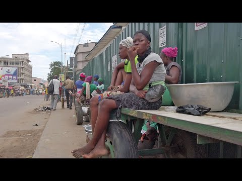 HARDWORKING MARKET WOMEN OF GHANA ACCRA, MAKOLA