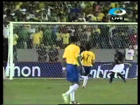 Brazil Vs Ecuador 3-0 Kaka Goal 1 - 2010 World Cup Qualification (CONMEBOL)