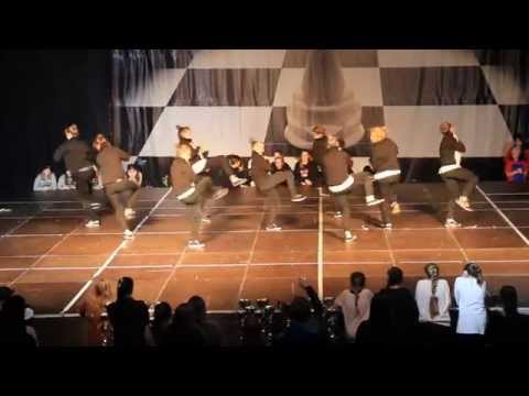 Black & white 7 - W.A.R (Antdancehouse)